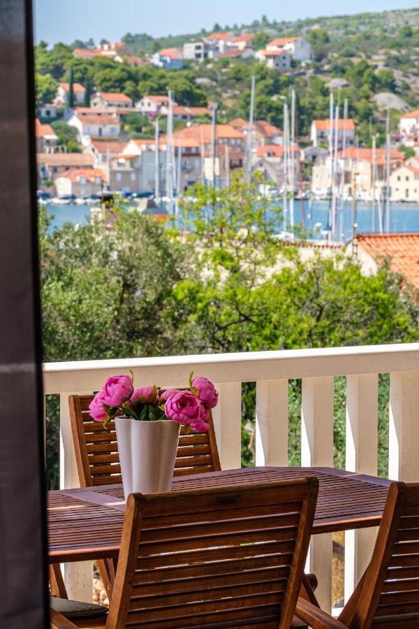 Villa Tm With Private Heated Pool, Poolhouse & Private Garage Милна Экстерьер фото